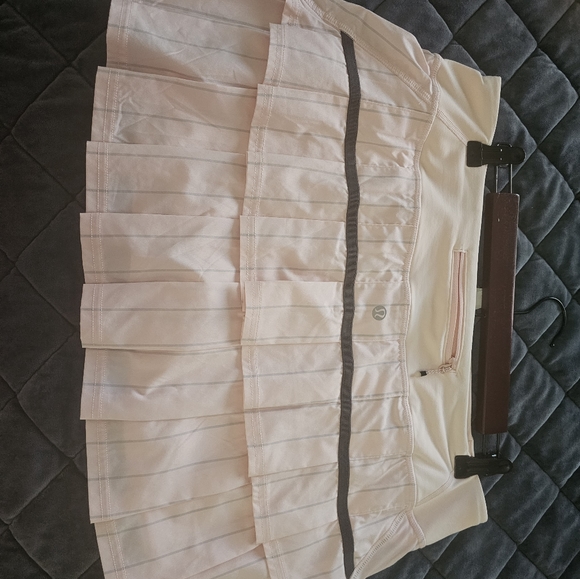 Tennis Skirt - Picture 2 of 4